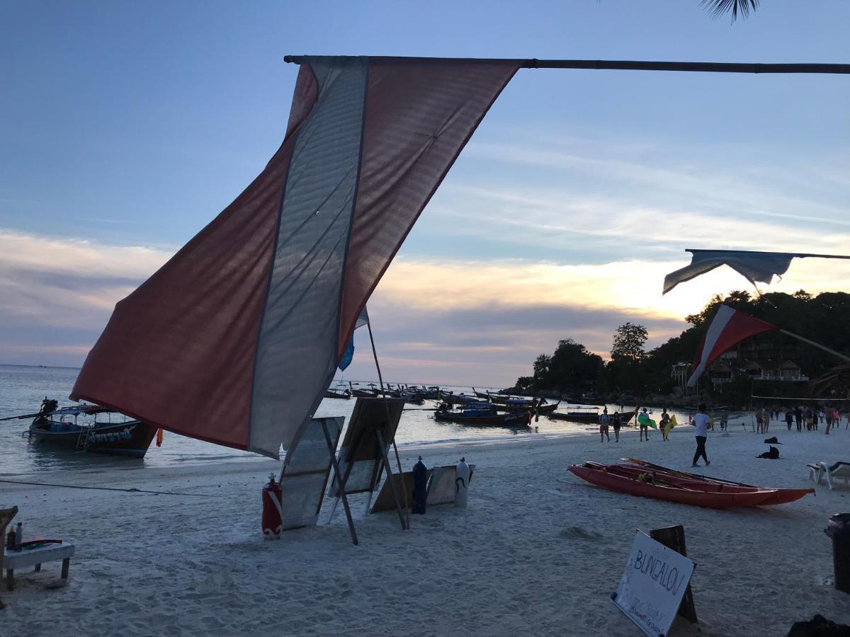 Forra Pattaya Beach Front Bungalow Koh Lipe Exterior photo